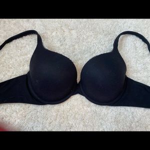 Black Victoria secret bra